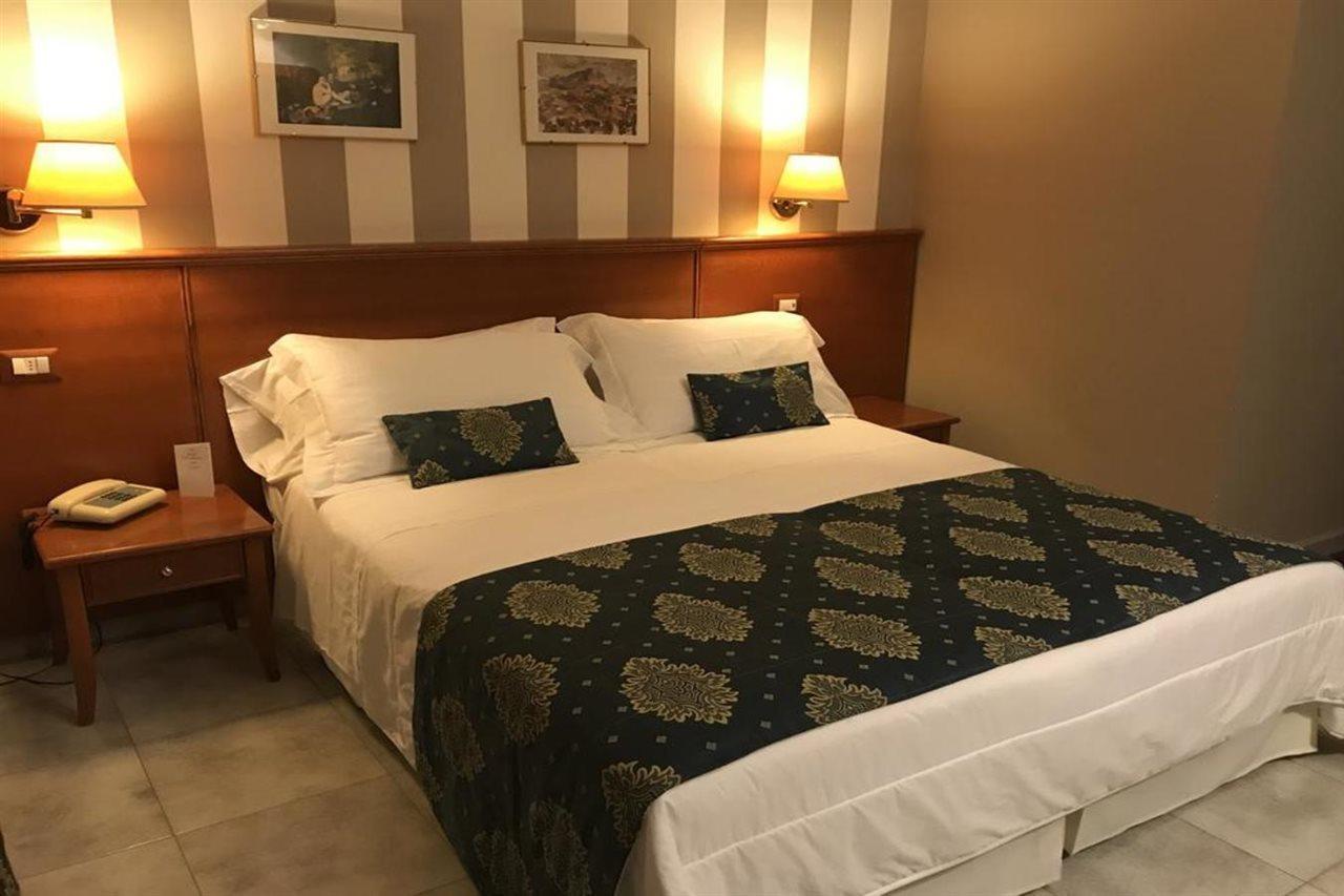 Hotel Redebora Torregrotta Zewnętrze zdjęcie