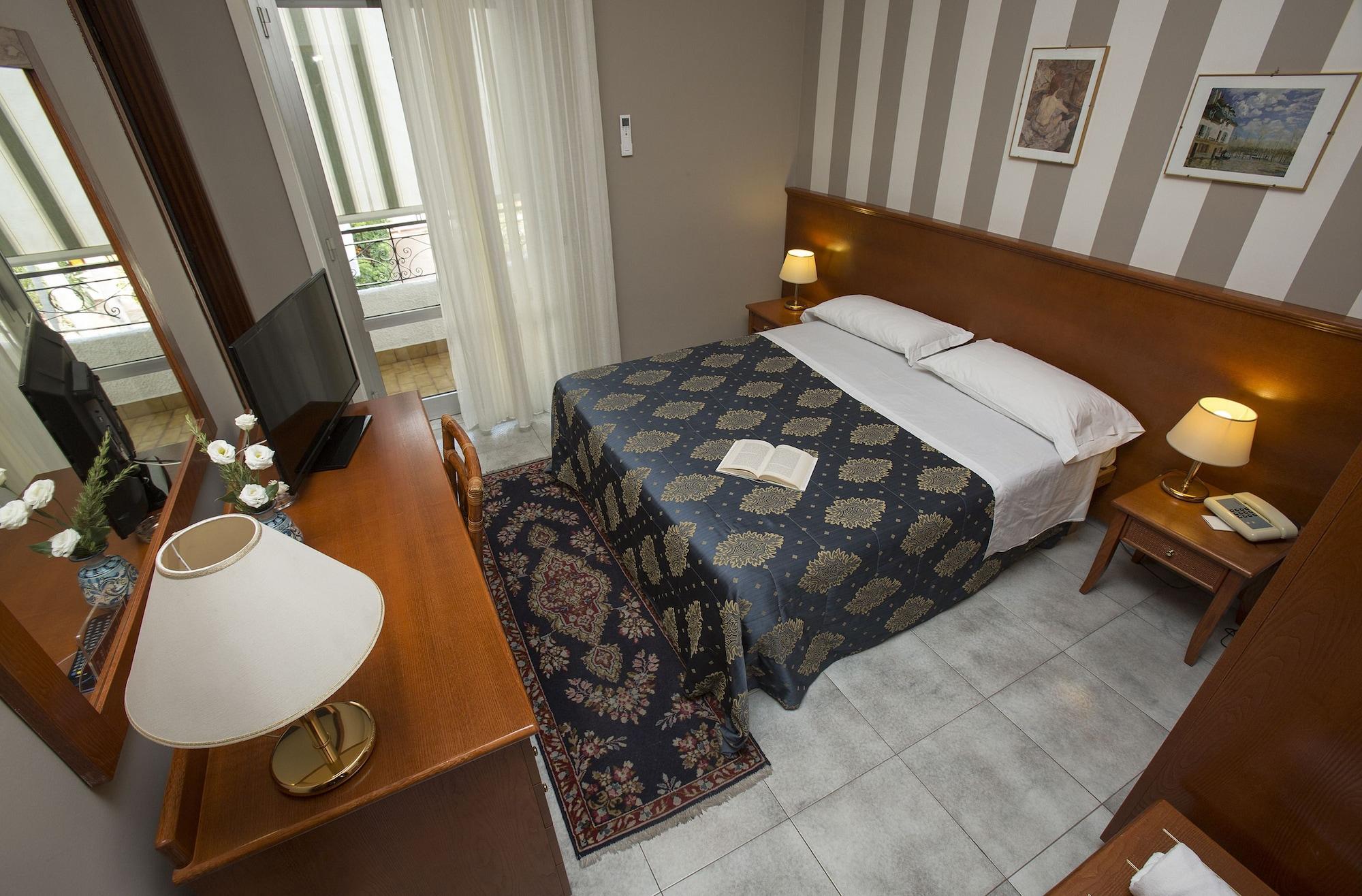 Hotel Redebora Torregrotta Zewnętrze zdjęcie