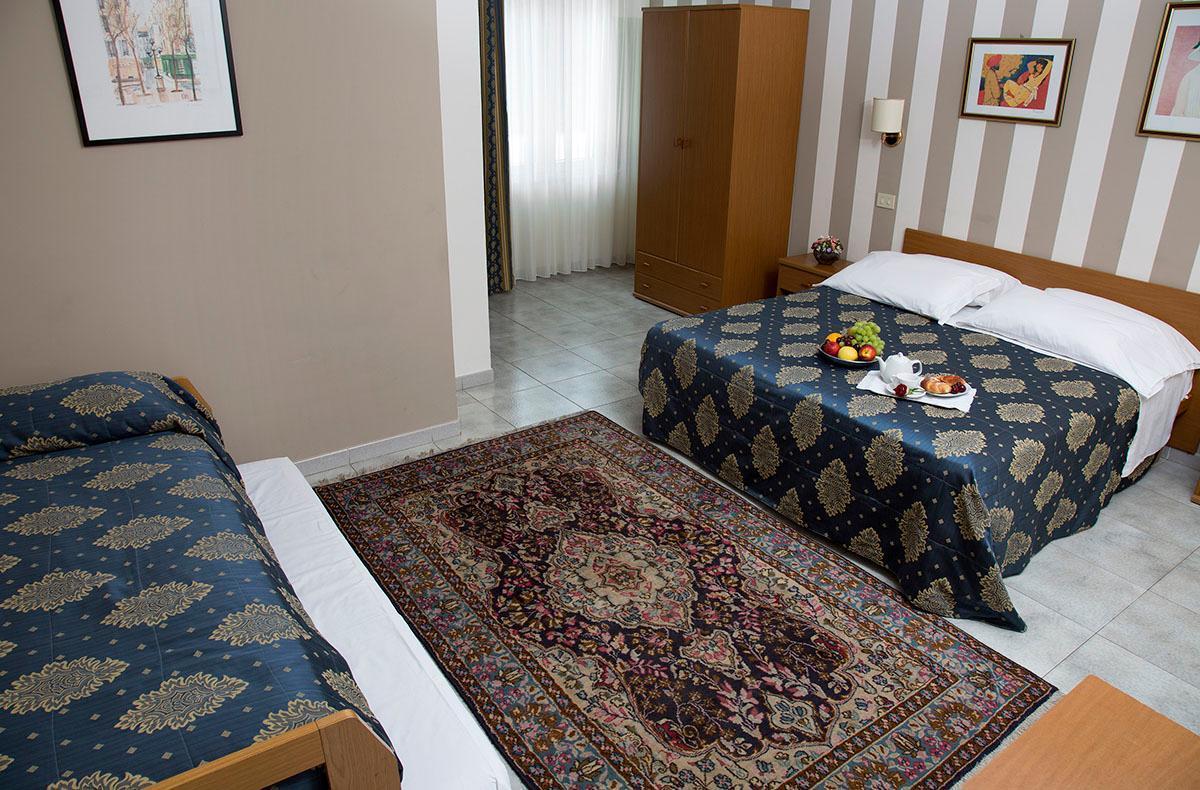 Hotel Redebora Torregrotta Zewnętrze zdjęcie