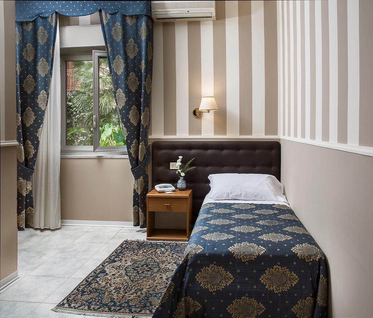 Hotel Redebora Torregrotta Zewnętrze zdjęcie