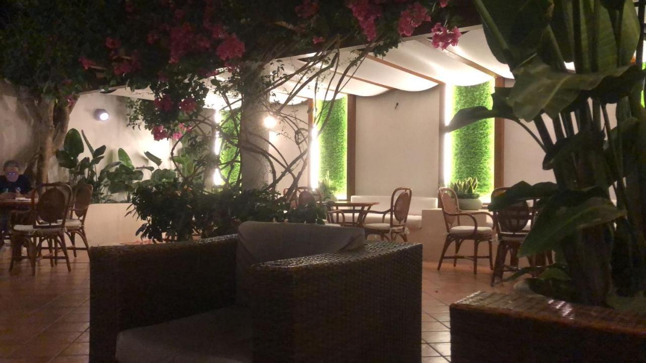 Hotel Redebora Torregrotta Zewnętrze zdjęcie